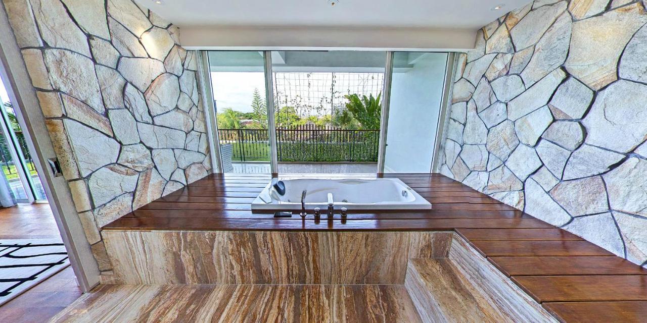 Ts Suites Seminyak  Exterior photo Bathroom