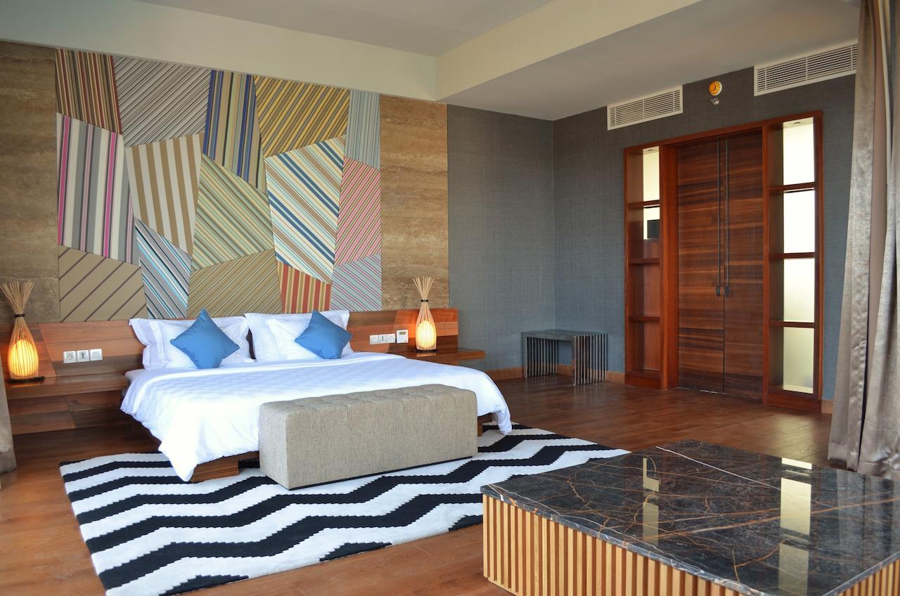 Ts Suites Seminyak  Room photo A bedroom at the hotel